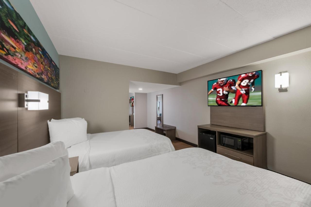 Red Roof Plus & Suites Virginia Beach - Seaside Extérieur photo