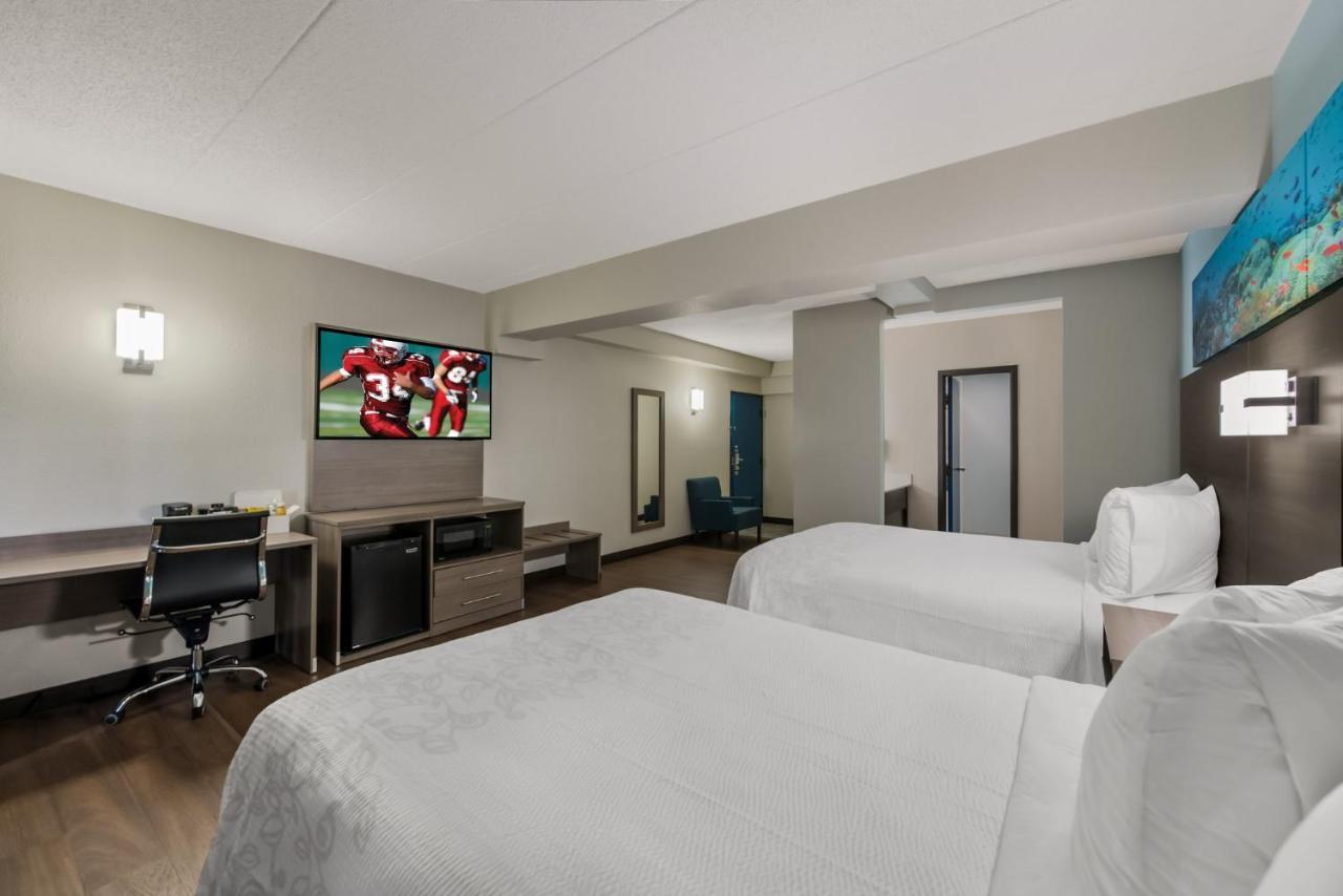 Red Roof Plus & Suites Virginia Beach - Seaside Extérieur photo