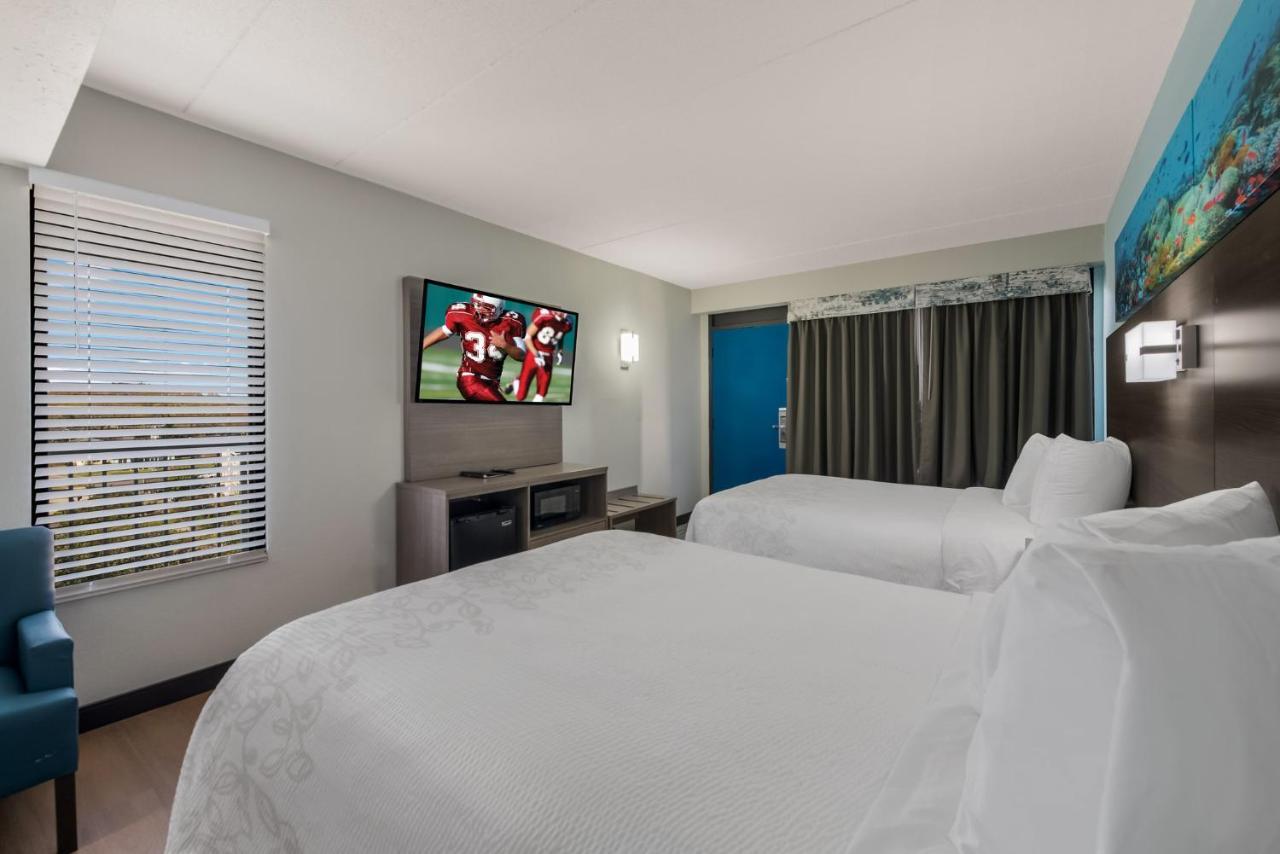 Red Roof Plus & Suites Virginia Beach - Seaside Extérieur photo