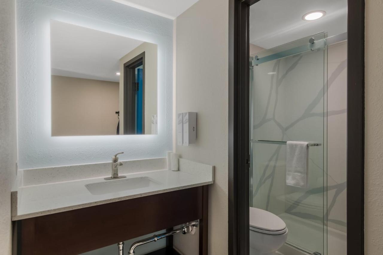 Red Roof Plus & Suites Virginia Beach - Seaside Extérieur photo