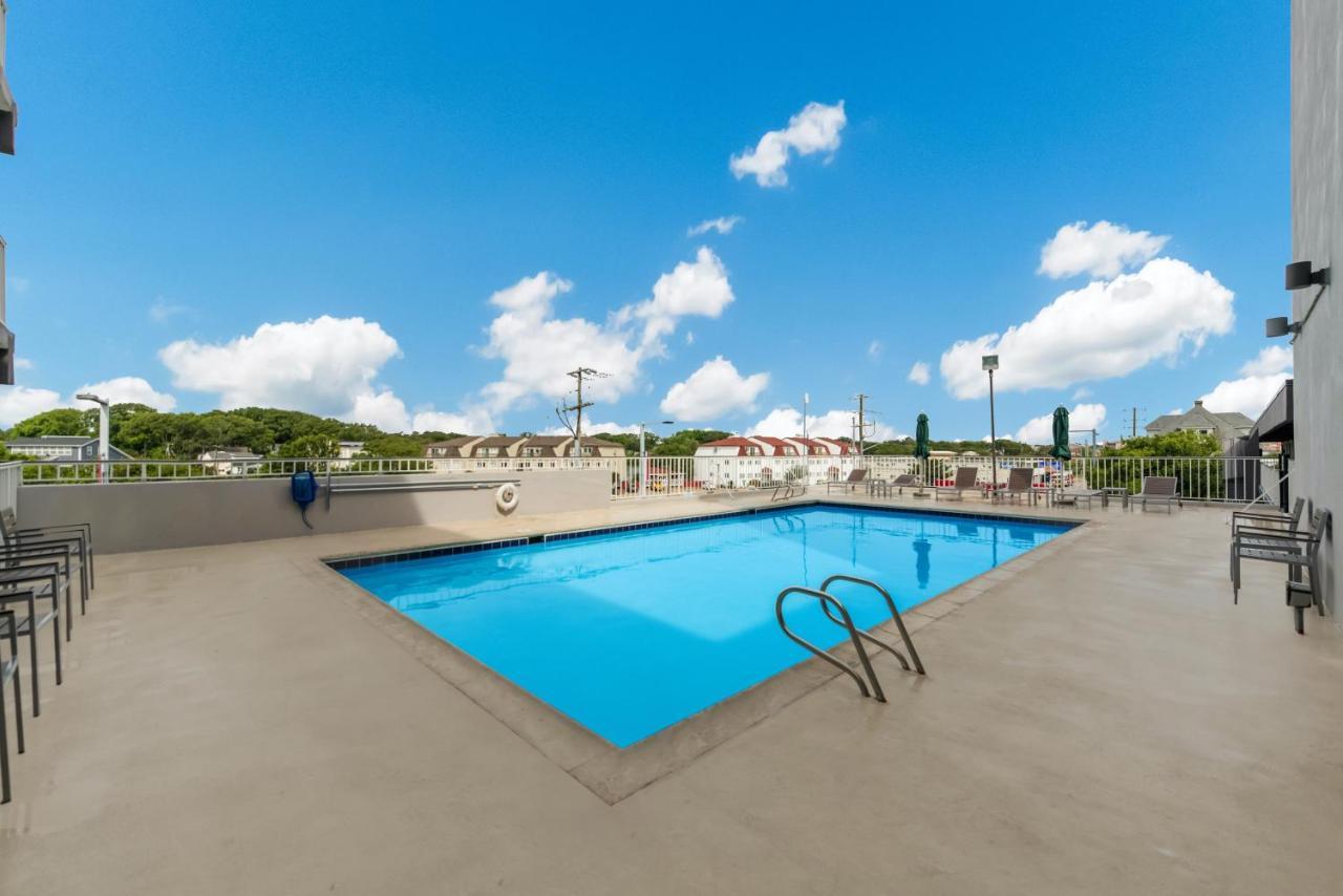 Red Roof Plus & Suites Virginia Beach - Seaside Extérieur photo