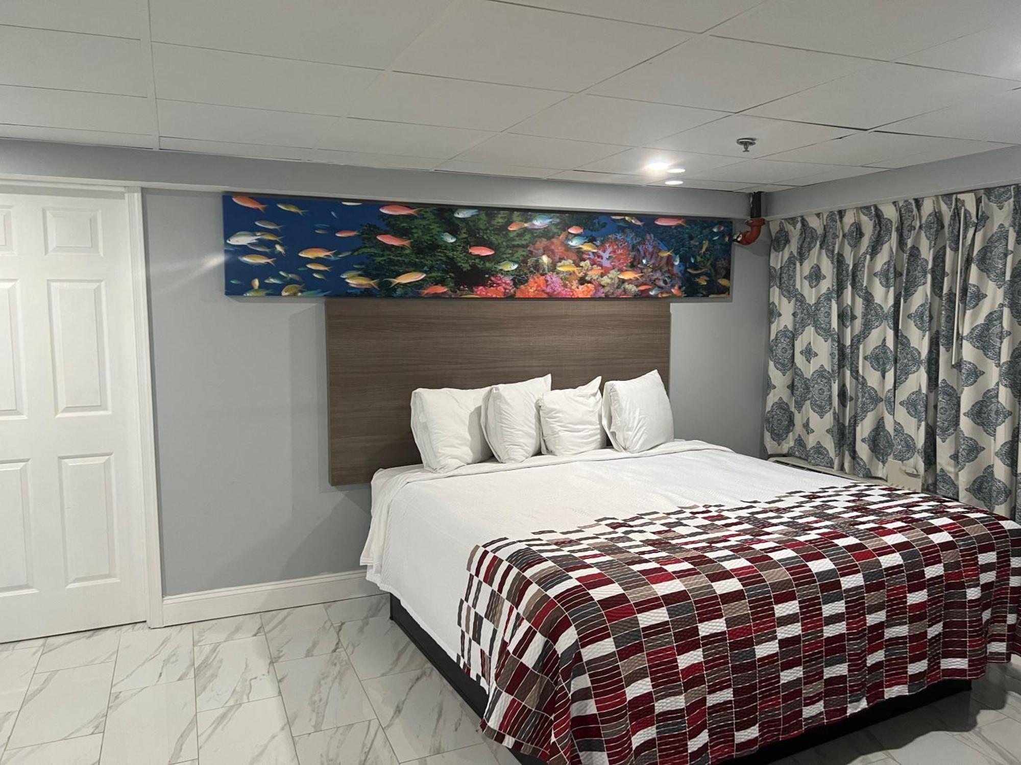 Red Roof Plus & Suites Virginia Beach - Seaside Extérieur photo